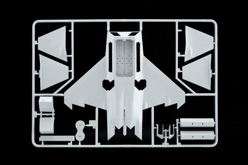 Italeri F/A-22 Raptor - Image 3
