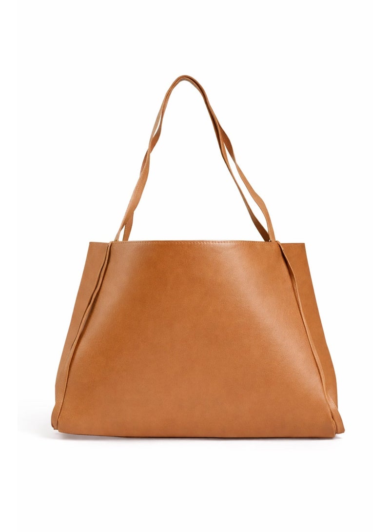 شنطة جلد حريمي أنيقة وسادة تناسب كل الإطلالات - Image 1