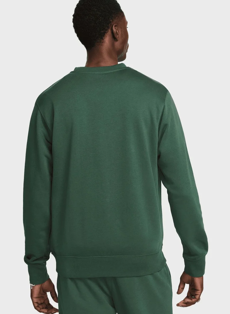 Nike Essential Club Sweatshirt