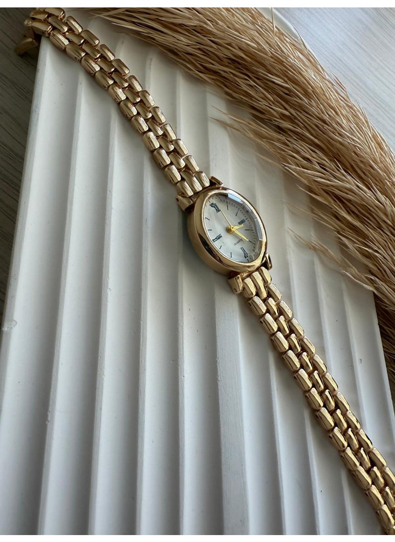 QUARTZ - Retro Minimal Straw Strap Vintage Women's Wristwatch - Image 1