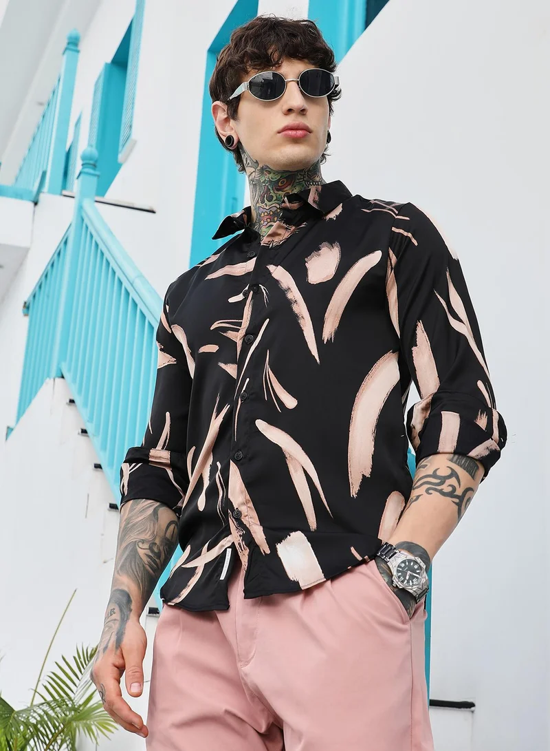 Campus Sutra Campus Sutra Men's Obsidian Black & Ecru Beige Contrast-Strokes Imprint Shirt | Spread Collar , Long Cuffed Sleeves , Button Closure , Curved Hem | Abstract Print Plain | Shirt For Casual Wear