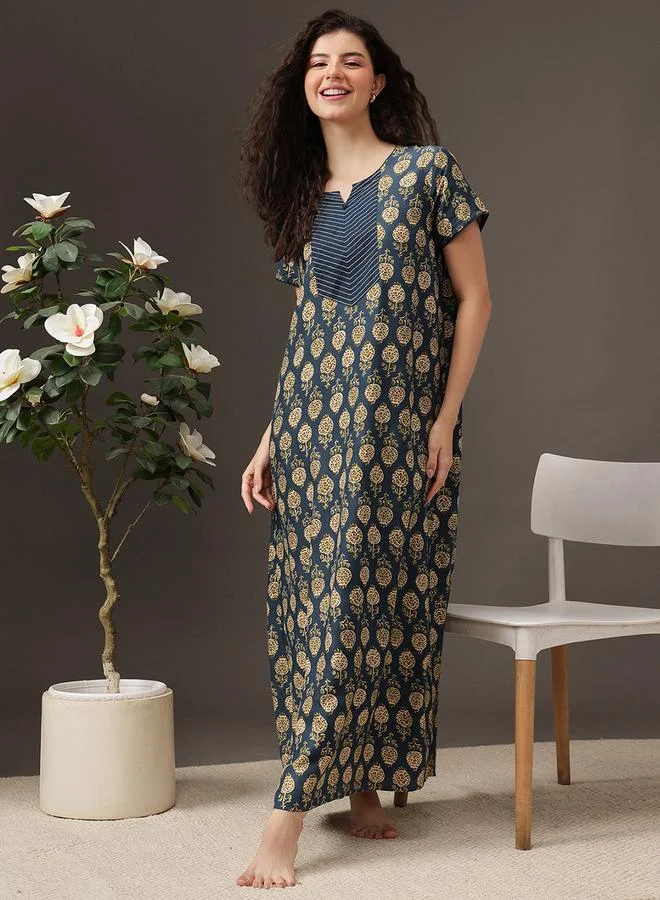 Clovia Women Floral Print Short Sleeve Nightdress