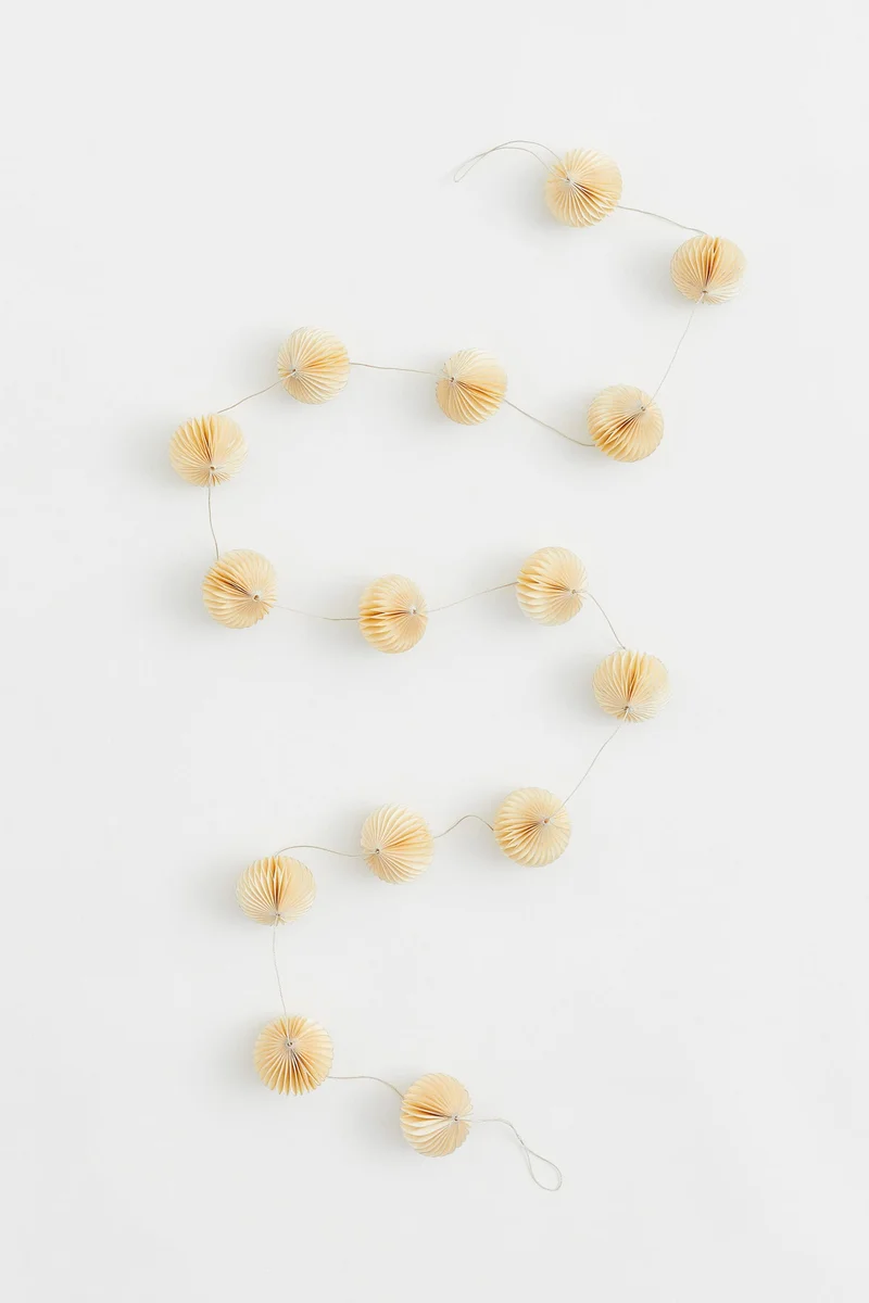 H&M Glittery bunting