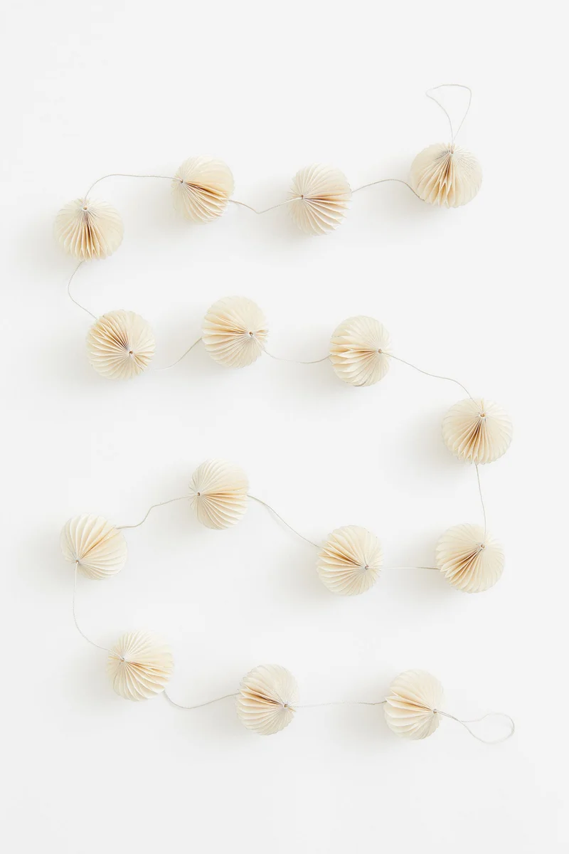 H&M Glittery bunting