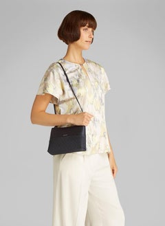 CALVIN KLEIN CONVERTIBLE BAG  - Image 5