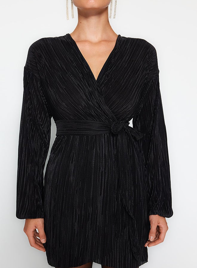 trendyol Black Belted A-Cut Lined Pleated Knitted Short Elegant Evening Dress TPRAW24EL00108 - Image 4