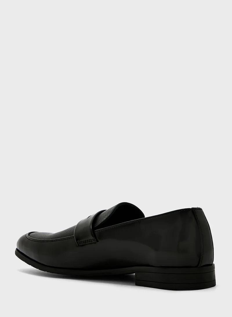 روبرت وود Formal Slip Ons