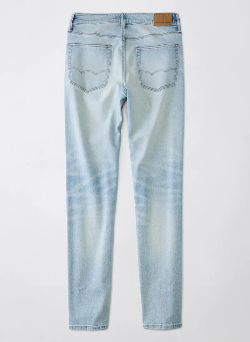 امريكان ايجل Light Wash Ultrasoft Athletic Regular Fit Jeans