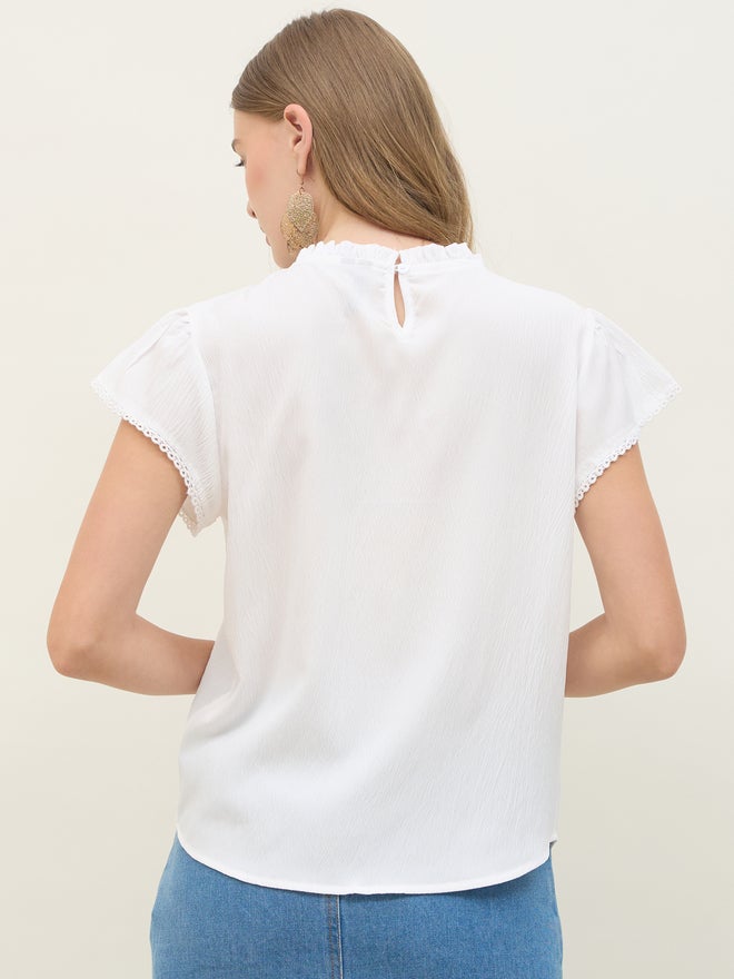 ستايلي بلوزة ستايلي بقصة عادية وياقة مستديرة وتفاصيل مزمومة - Image 5