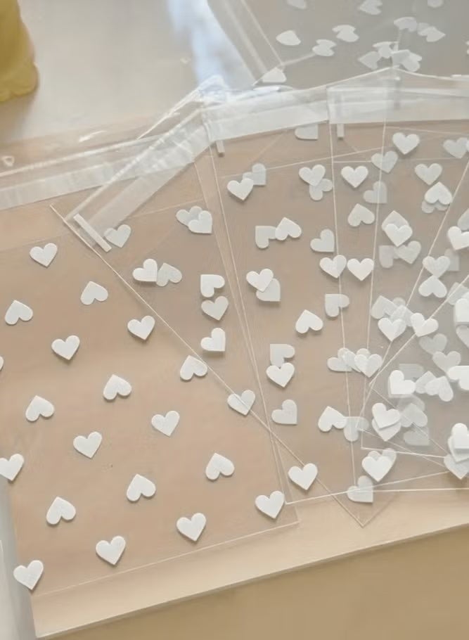 Hoasis 100 Pcs Resealable Cookie Snack Bags, Self-Adhesive Food-Grade PE Bags with Pink & White Heart Frosted Pattern, Cute Self-Sealing Treat Bags for Baking, Candy, Party Favors & Gift Packaging, 10x8cm - Image 4