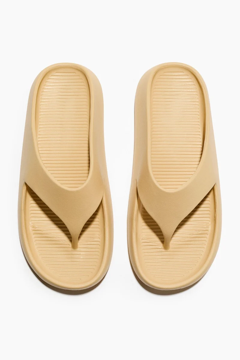 H&M Chunky flip-flops
