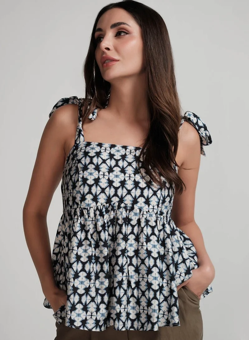 Zigzag Sleeve Tie Up Printed Top
