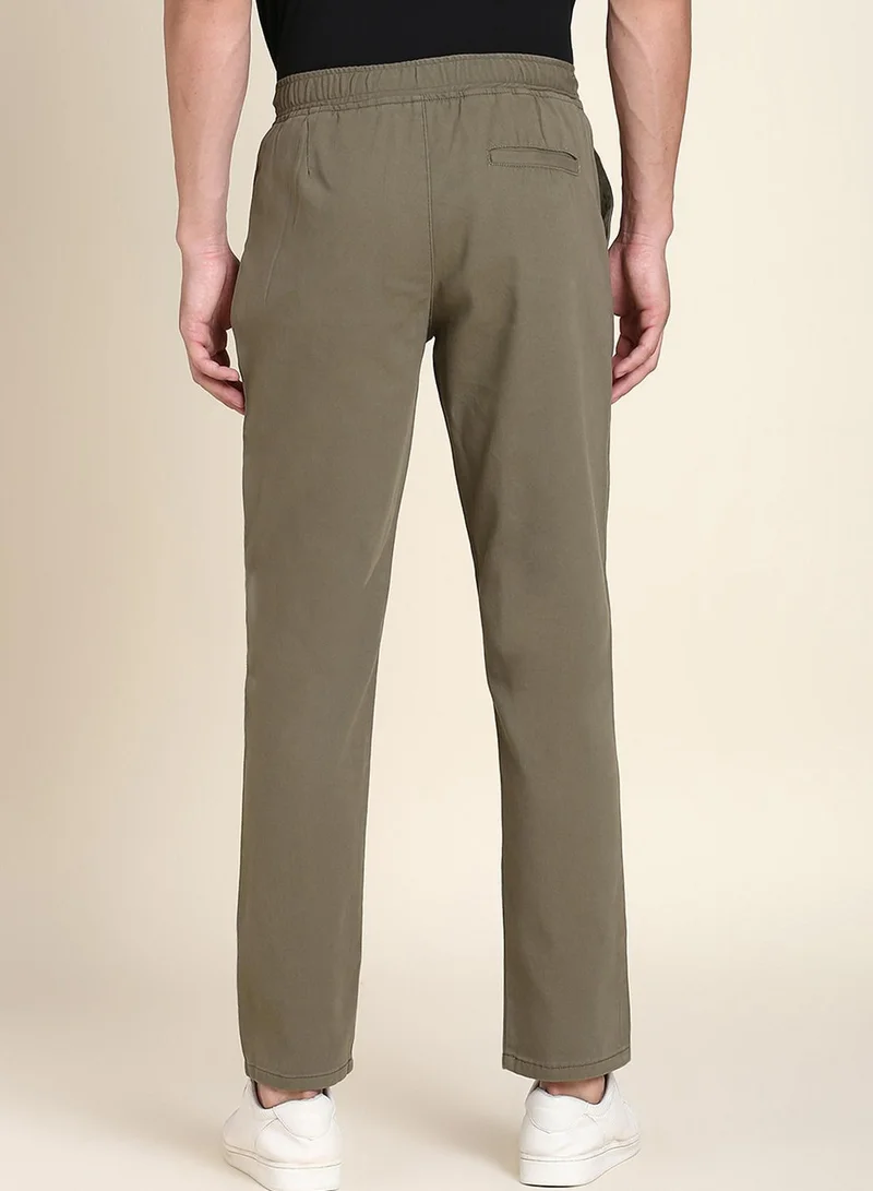 دينيس لينغو Men's Light Olive Cotton Blend Solid Pattern Full Length Tapered Trouser