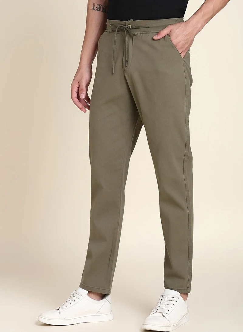 دينيس لينغو Men's Light Olive Cotton Blend Solid Pattern Full Length Tapered Trouser