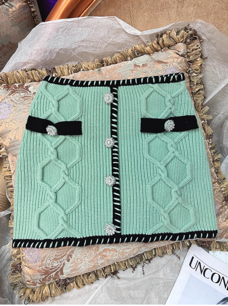 Zhang Yuanying Star Fashion suit Diamond Buckle Pocket Stitching Twister Knitted Cardigan Hip Skirt Two-Piece Winter Set Green overskirt (in stock)