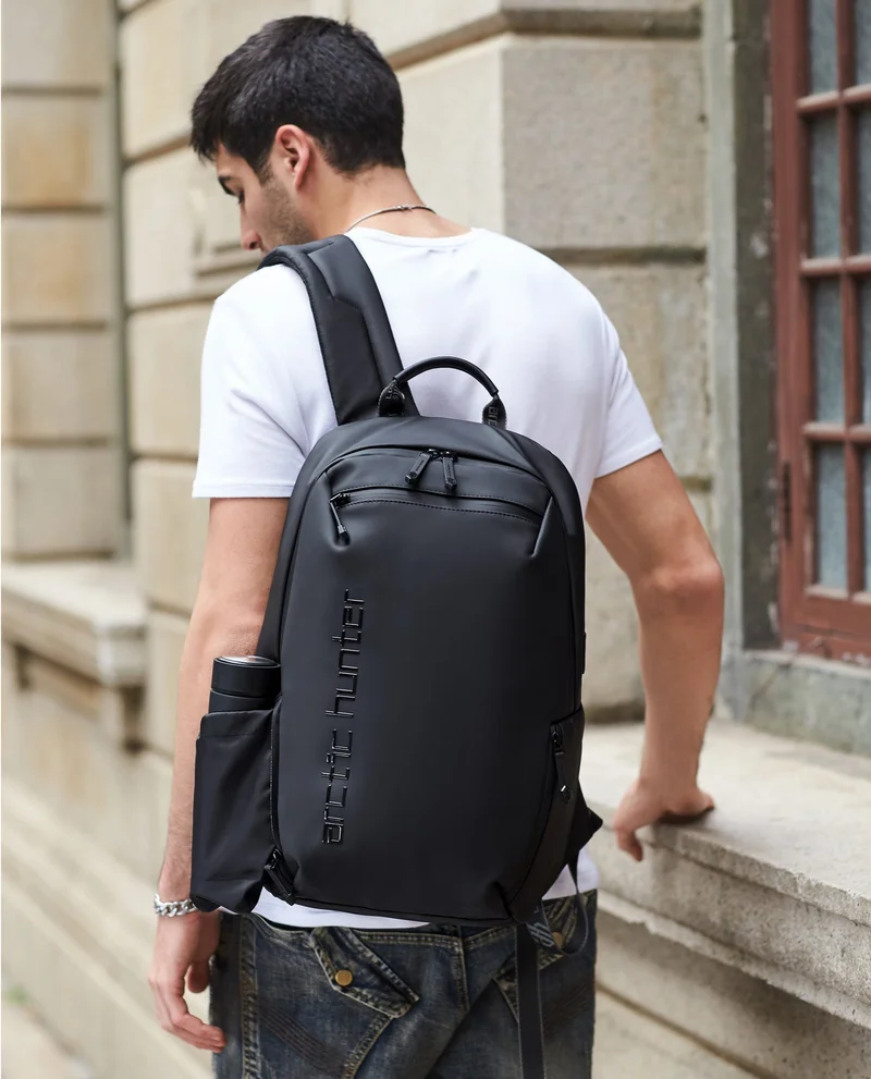 Arctic Hunter  Anti-Theft 15.6 Inch Water Resistant Shoulder Bag with Multi-Pockets with Built in USB Port for Men Women, B00423, Black  | Best Price UAE