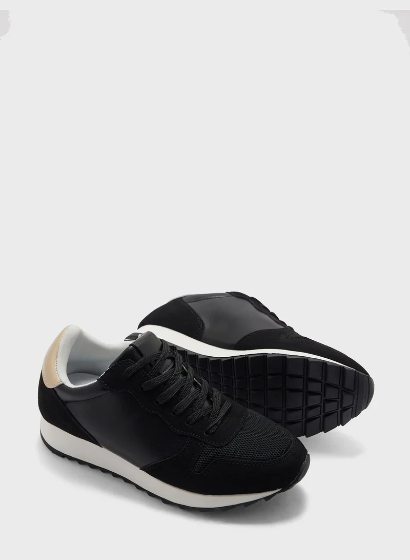 Ginger Star Chunky Sole Sneaker