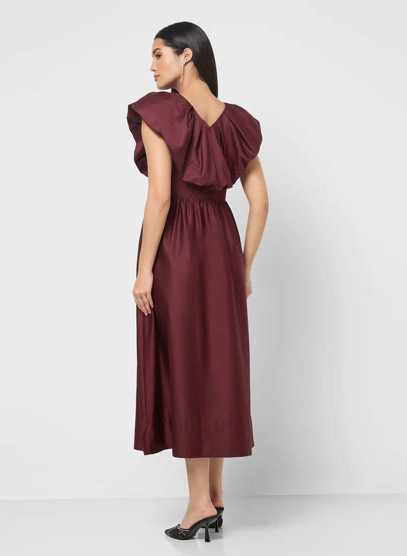 YAS Sleeve Detail  V-Neck Maxi Dress
