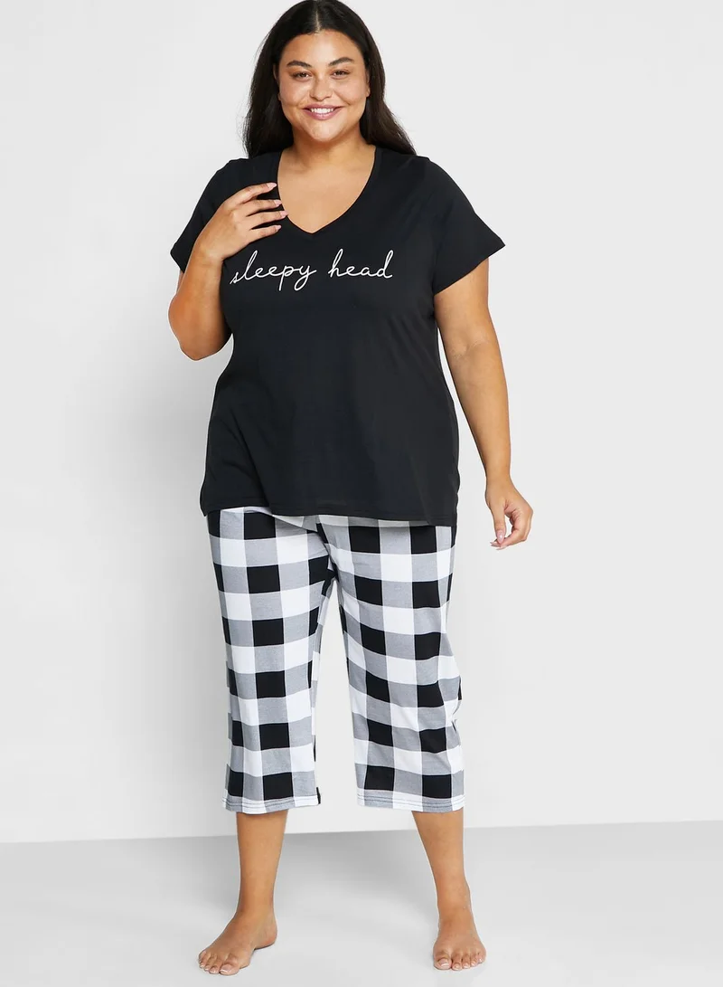 Avenue Checked Shorts & V-Neck T-Shirts Set