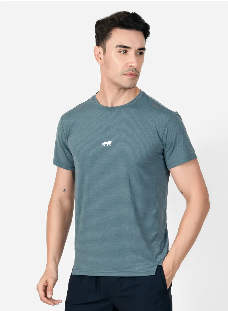 انكسيخ UNXAGE Flux Performance Gym T-Shirt for Men - Quick Dry Moisture Wicking Training Top | Nylon Spandex Workout Shirt | Ocean Stripe