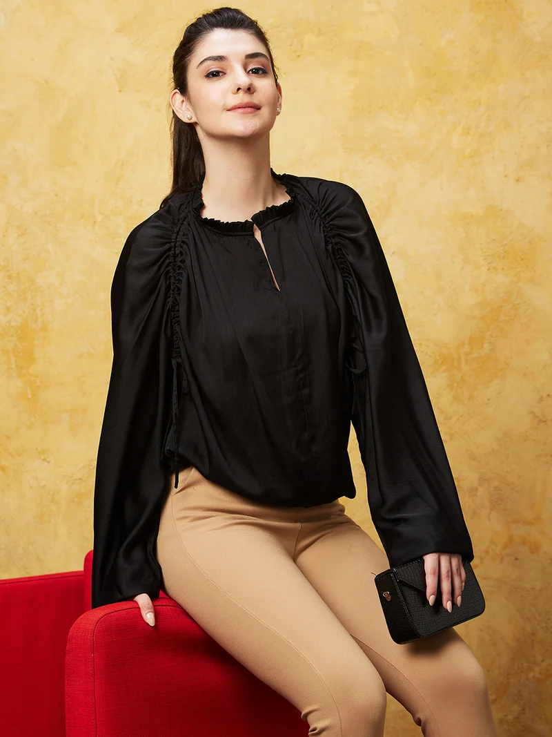globus Women Black Extended Sleeves Ruched Top