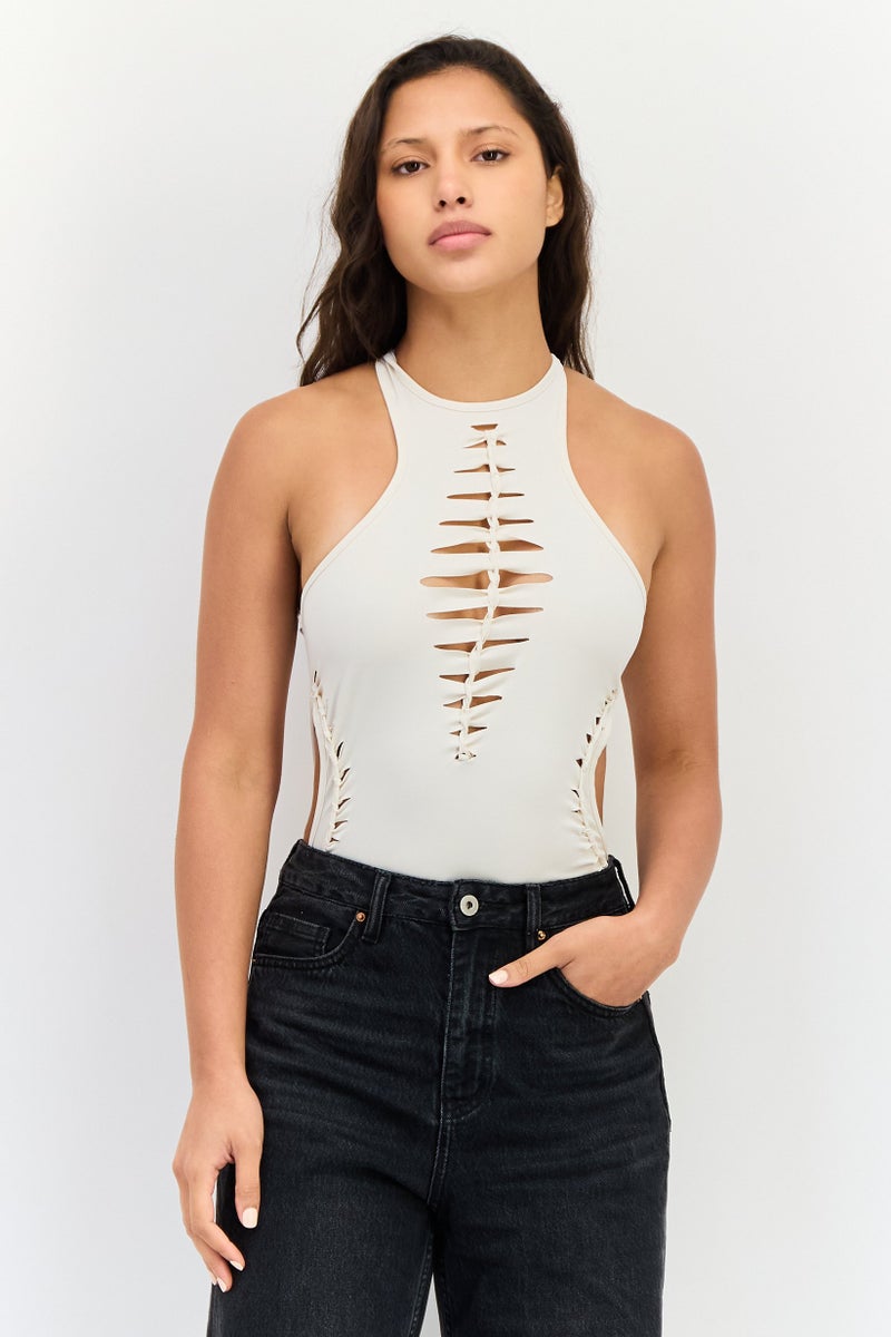 Bershka بدلة نسائية بدون أكمام بتمزق، كريمي - Image 1