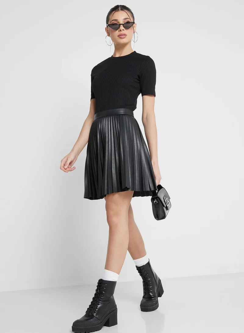 Ginger Ribbed Turtle Neck T-shirt