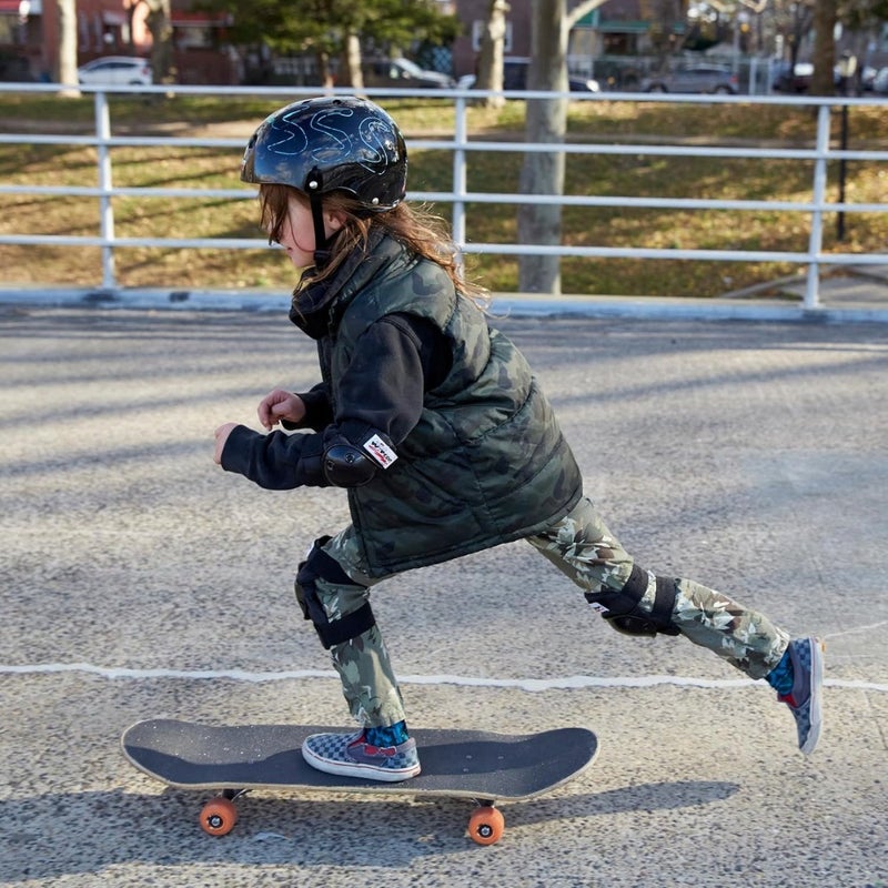 Wipeout Medium Black Dry Erase Helmet for Ages 5+ - Image 4