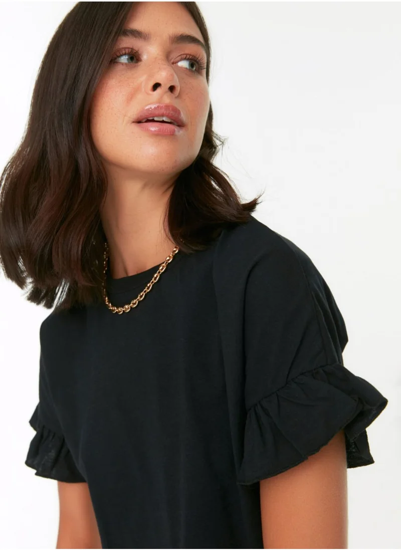 trendyol Ruffle Detail Crop T-Shirt