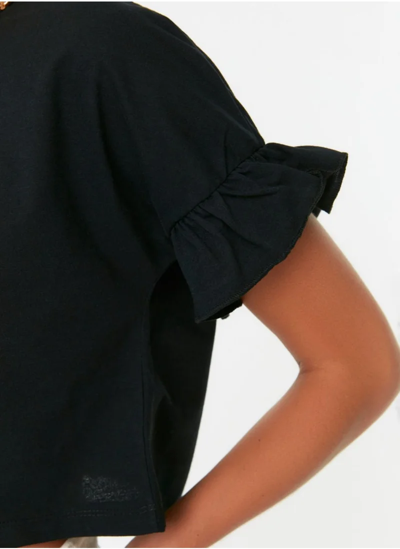 trendyol Ruffle Detail Crop T-Shirt