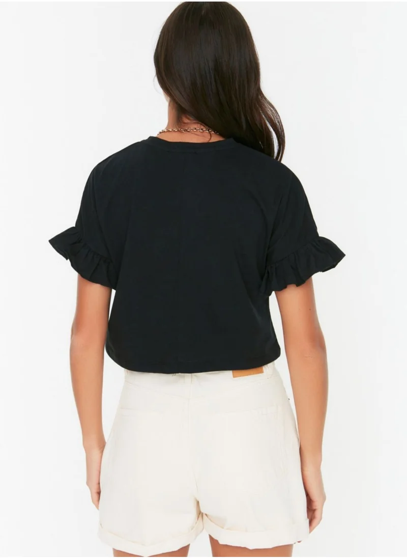 trendyol Ruffle Detail Crop T-Shirt