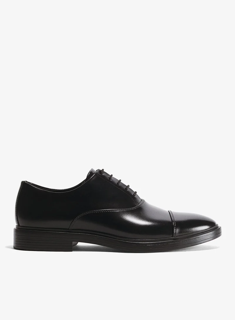 Oxford shoes