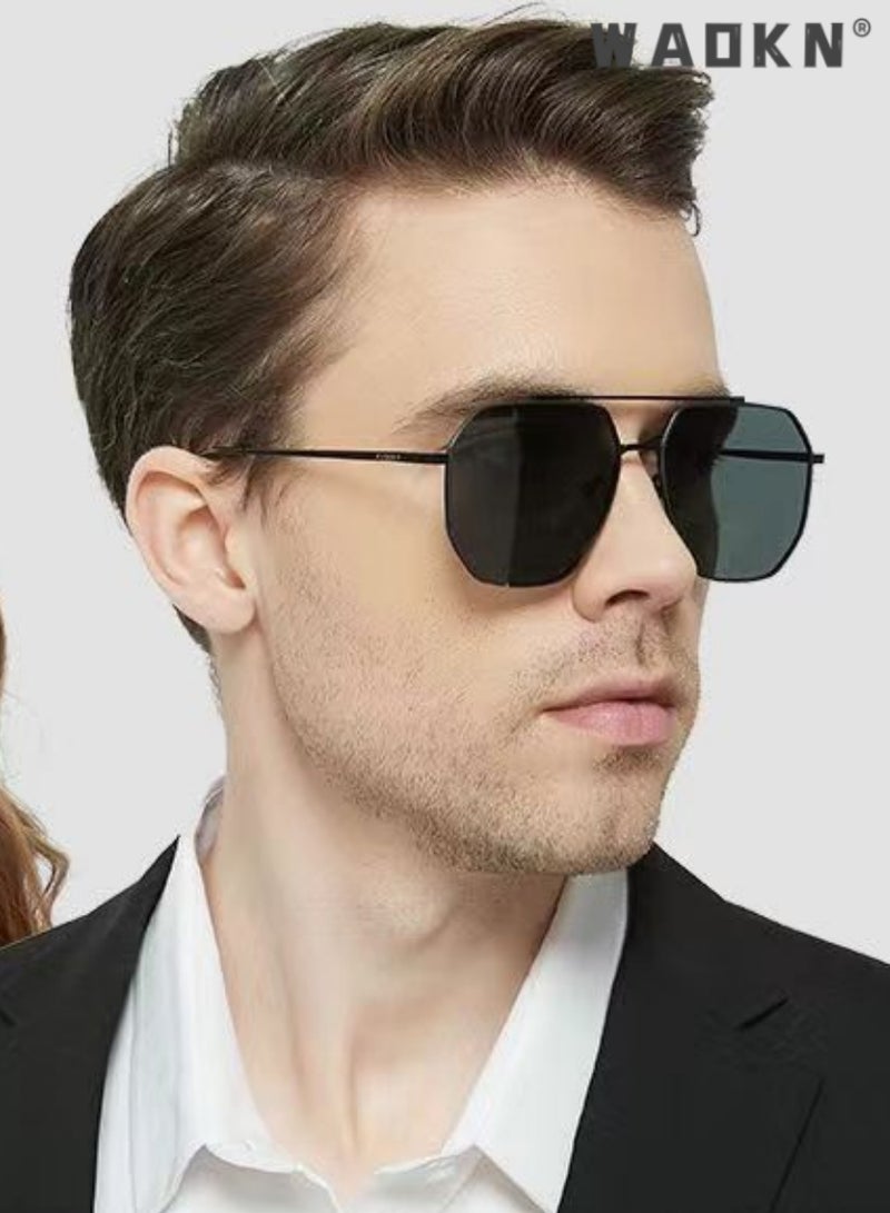 دبليو أيه أو كي أن نظارات شمسية مستقطبة للرجال والنساء بإطار معدني مربع نظارات شمسية للشرطة إكسسوارات هدايا حماية من الأشعة فوق البنفسجية لصيد الأسماك والعطلات والقيادة ولعب الجولف والسفر باللون الأسود - Image 2