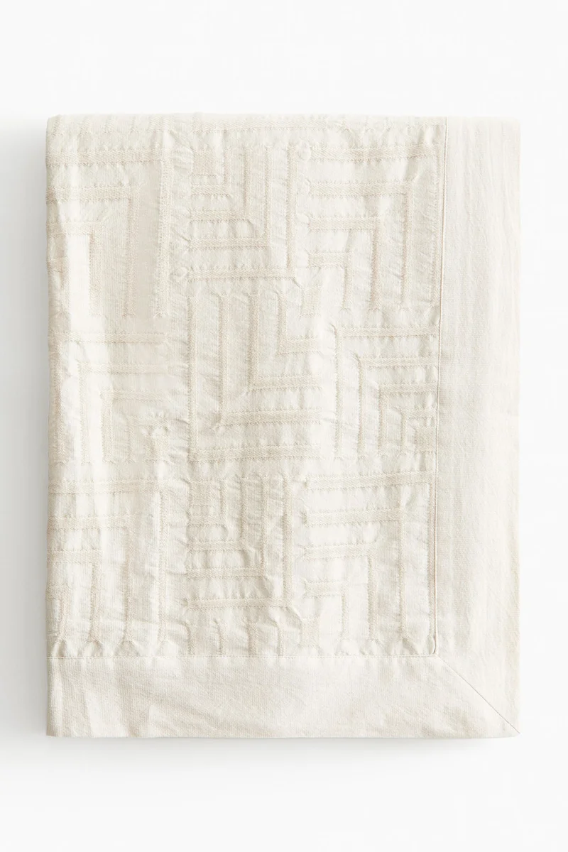 اتش اند ام مفرش سرير من نسيج الجاكار