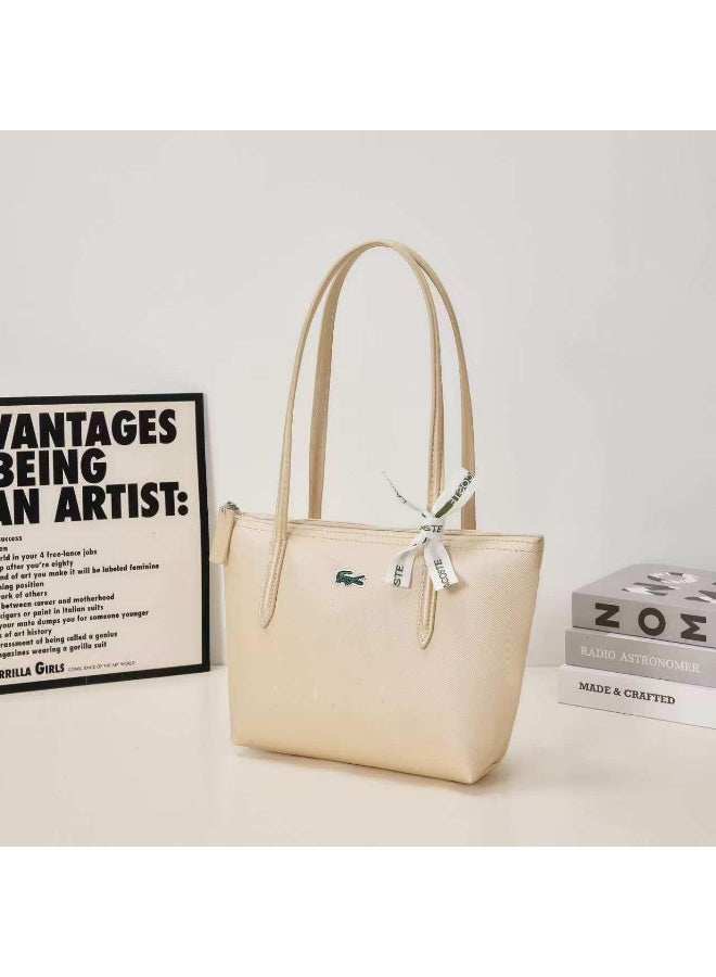 لاكوست حقيبة يد لاكوست للنساء، حقيبة توت - بيج فاتح