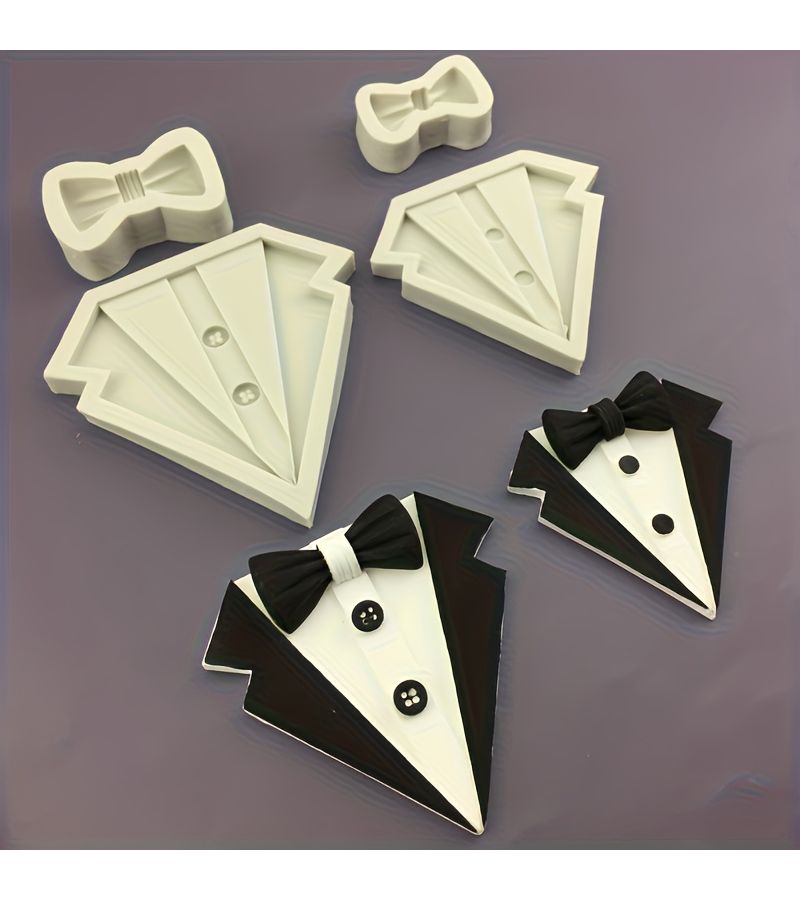 Set Of 2 Reusable Shirt Shaped Baking Molds For Cakes And Bread - Image 5