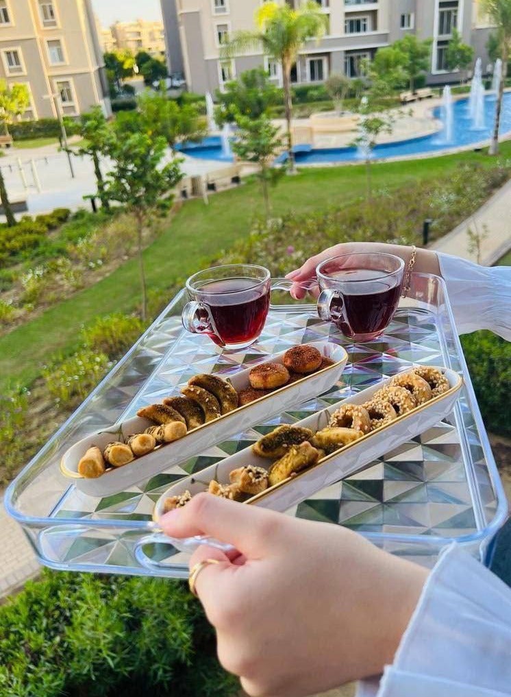Elegant Acrylic Tray – Unmatched Durability for Everyday Use and Special Occasions H  - Image 1