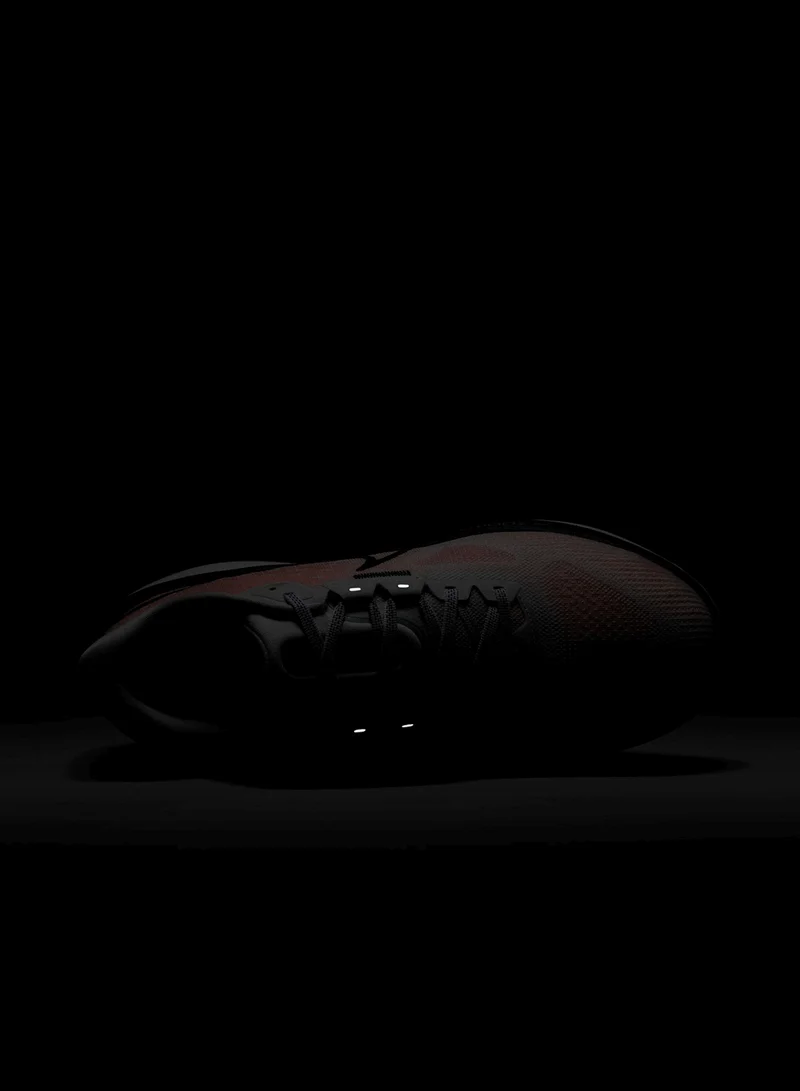 نايكي حذاء الجري فوميرو 17 رود للرجال