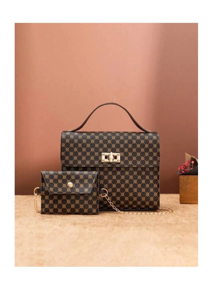 Chain strap shoulder bag with small pouch  - Image 1