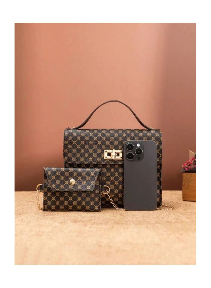 Chain strap shoulder bag with small pouch  - Image 3