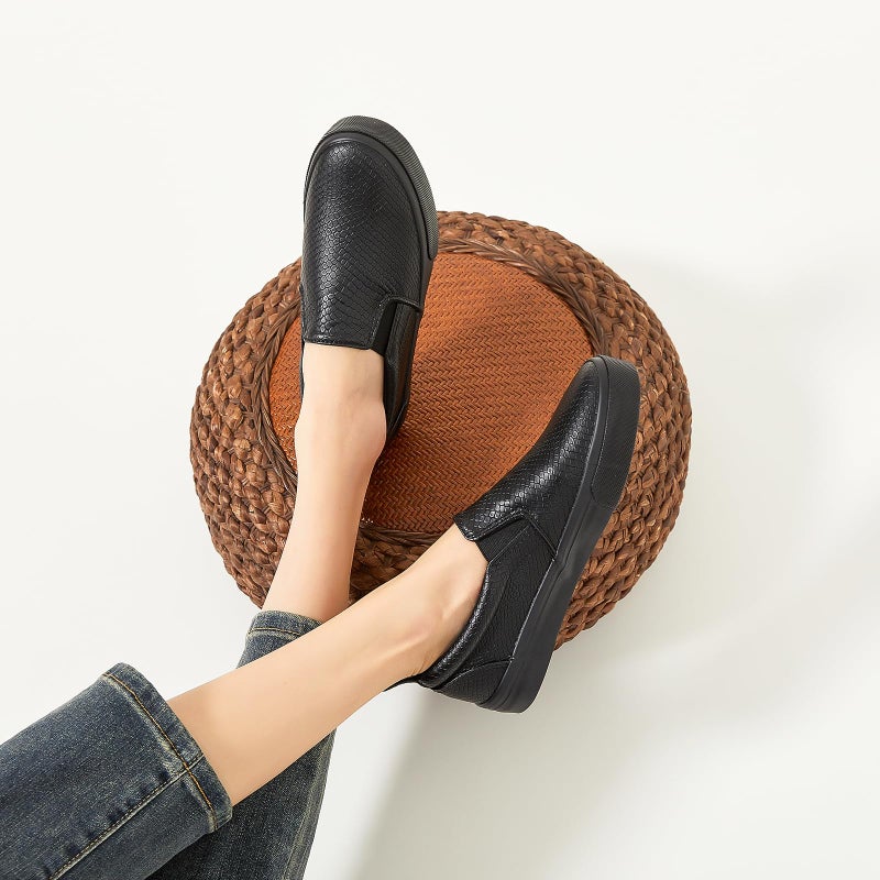TUOPIN Womens Synthetic Leather Slip On Shoes,Padded Collar Slip on Sneakers for Women,Casual Loafers Walking Shoes(Full Black.US08) - Image 2