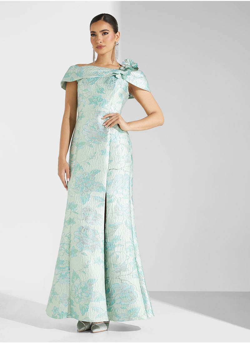 Column Floral Jacquard Gown - pzsku/ZE374B86A54566E8AC6F6Z/45/_/1739179816/7b9ea310-c5af-4db1-996c-f094a01d7f09