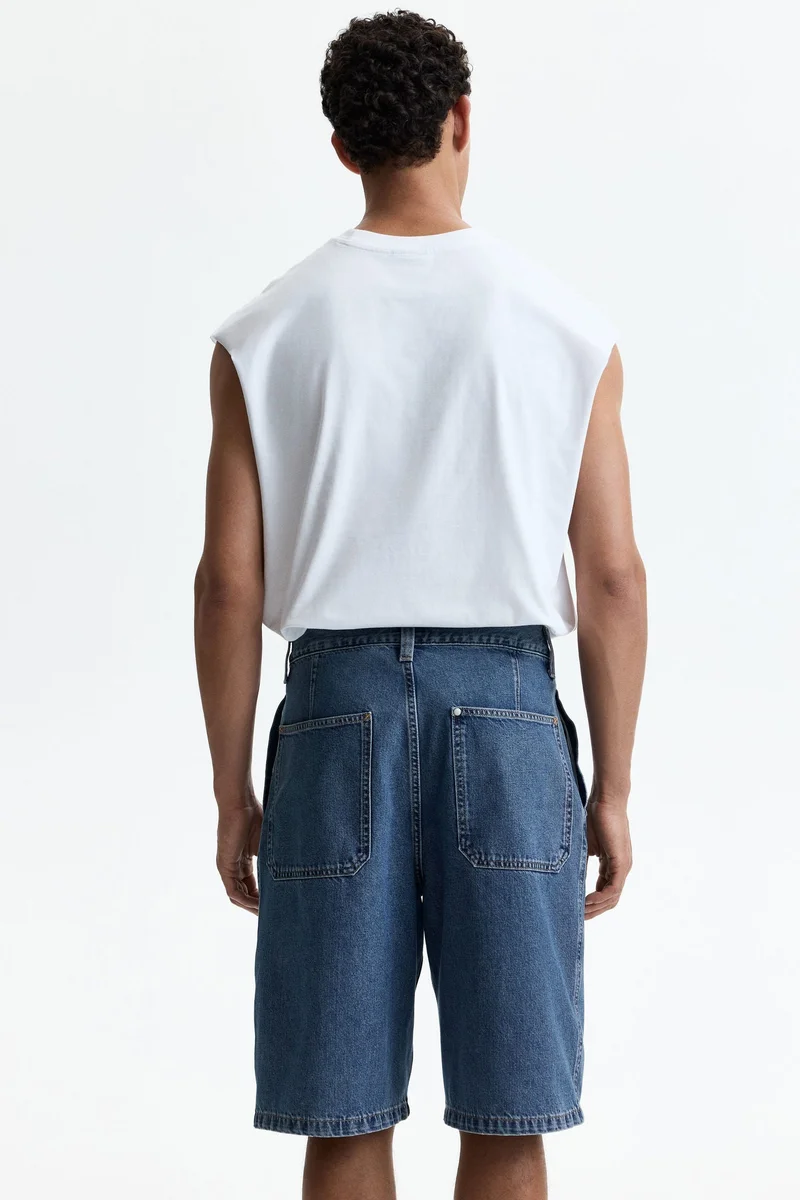 H&M  Baggy pleated denim shorts for Men | Best Price UAE