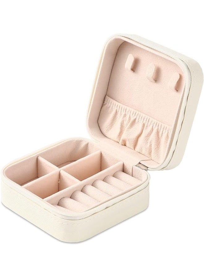 Small Portable Leather Travel Jewelry Box – Compact Jewelry Organizer Case for Rings, Earrings, Necklaces, and Bracelets, Elegant Gift Box for Girls and Women, Lightweight and Durable (Multi-Color)