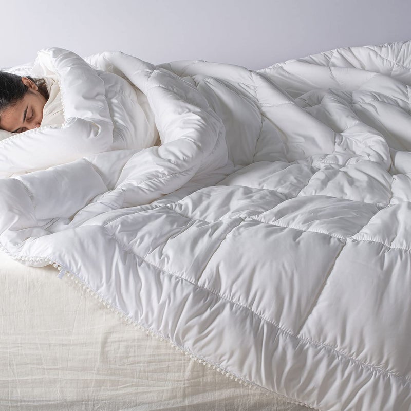 SPREAD SPAIN SPREAD SPAIN Soyabean Microfiber 200 GsmSummer Ac QuiltUltra SoftCosy Comfort For All SeasonsLightweightBreathable QuiltComforterWhiteSingle60X90 Inchestc200  - Image 1