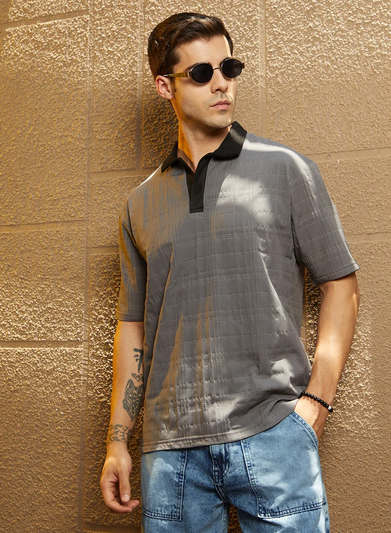 Campus Sutra Campus Sutra Men's Moon Grey & Onyx Black Contrast Grid Polo T-Shirt For Casual Wear | Polo Neck | Short Cuffed Sleeves | Half-Button Closure | T-Shirt Crafted With Comfort Fit For Everyday Wear