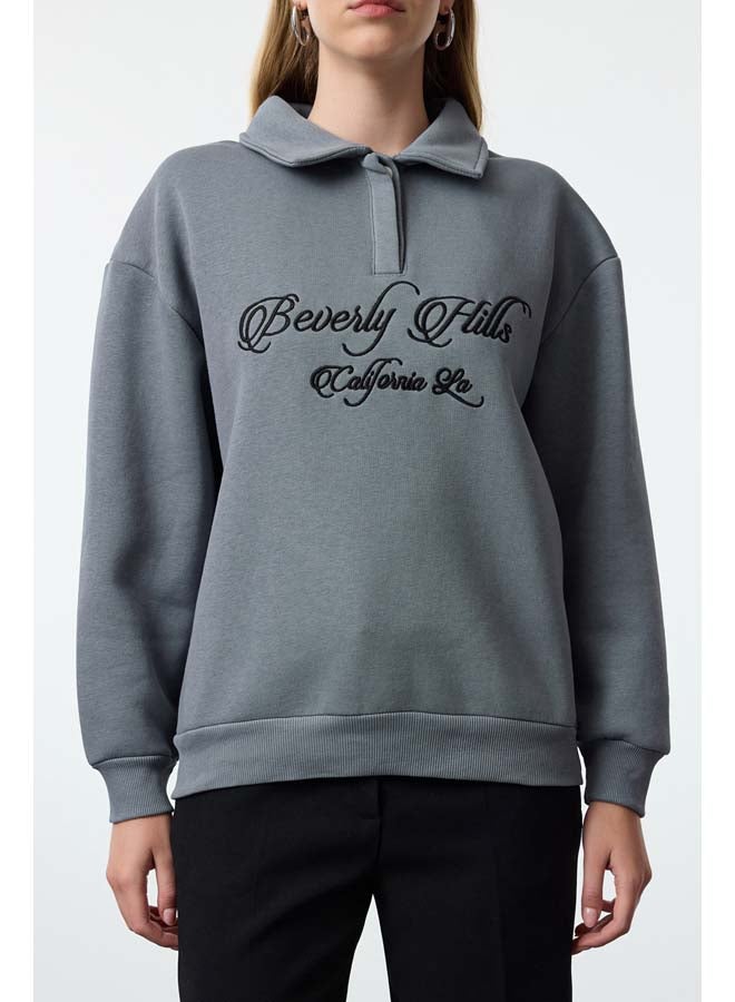 trendyol Anthracite Shirt Collar Embroidered Regular Fit Thick Polar Fleece Knitted Sweatshirt TWOAW24SW00182 - Image 4