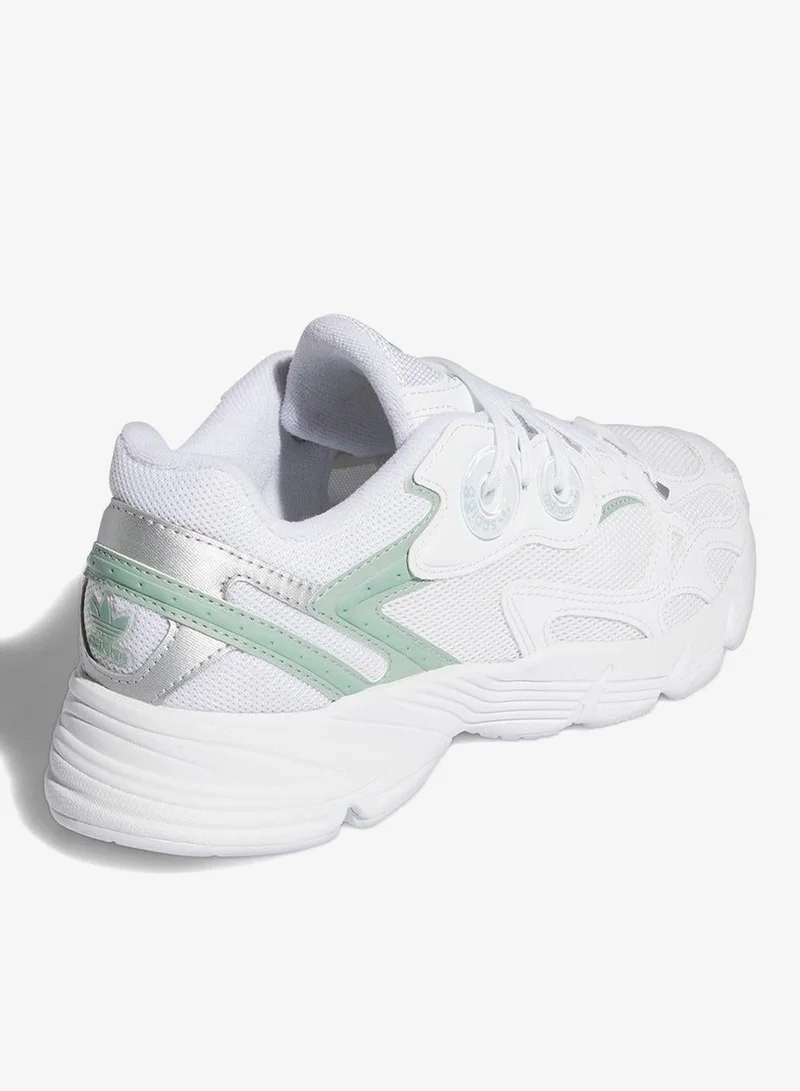adidas Originals FTWWHT/HAZGRN/SILVMT Astir W White Originals Shoes  | Best Price UAE