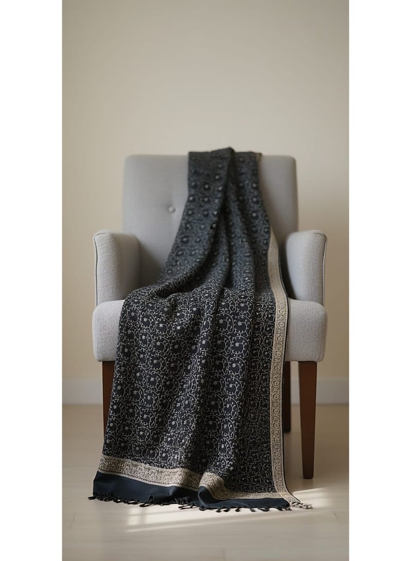 Luxury Embroidered Winter Wrap/ Shawl/ Winter collection - Image 2