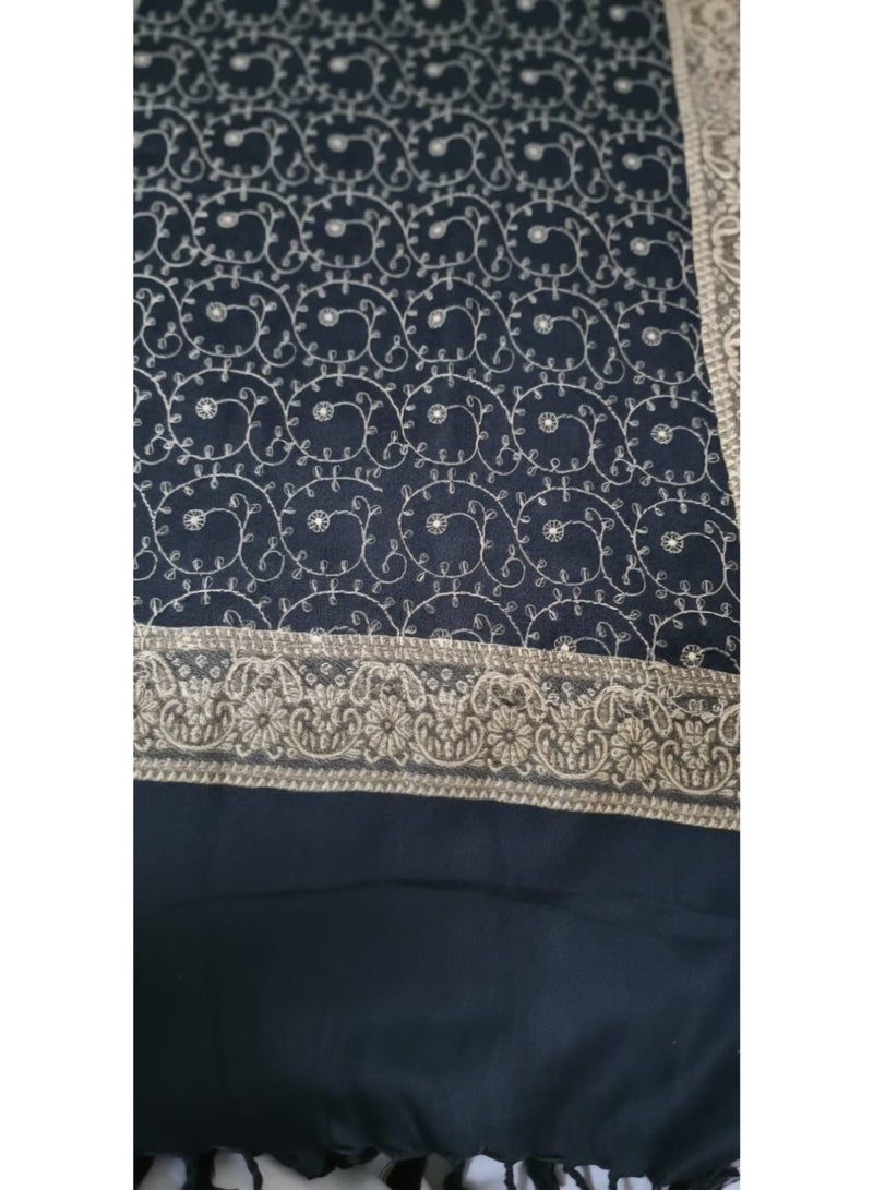 Luxury Embroidered Winter Wrap/ Shawl/ Winter collection - Image 3